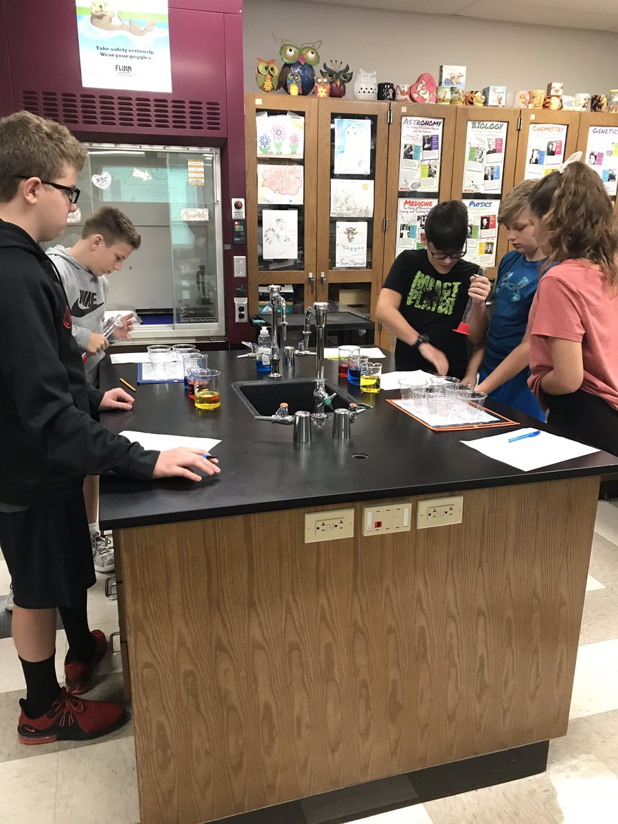 MHeimScience's tweet photo. 7th graders working on measuring volume and following directions. Did they create the correct colors??? #HeimCPScience7 https://t.co/U5ElV8ZK4F