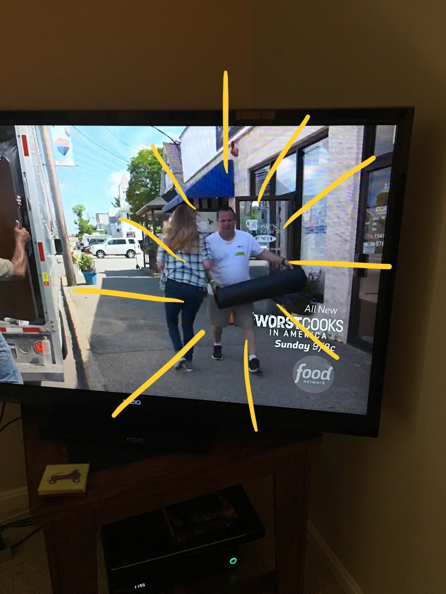 StonehillWBB's tweet photo. When you’re watching Restaurant Impossible and see a Skyhawk Dad working hard on the screen!! https://t.co/y2udy3kPSZ