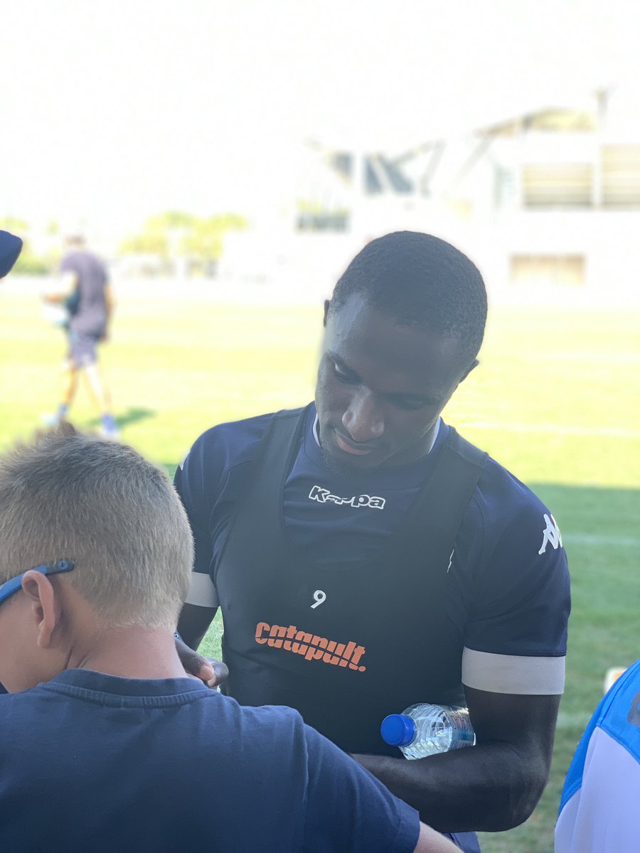 MHR_officiel's tweet photo. Merci à nos supporters pour leur visite et à samedi 😌🔵⚪️
#TEAMMHR https://t.co/nPgizvUqPx