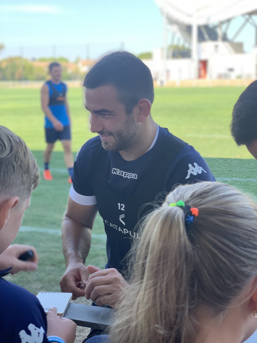 MHR_officiel's tweet photo. Merci à nos supporters pour leur visite et à samedi 😌🔵⚪️
#TEAMMHR https://t.co/nPgizvUqPx