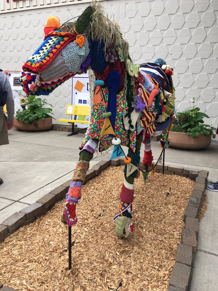 Jennifer Brooks On Twitter The State Fair Yarn Bombers Struck