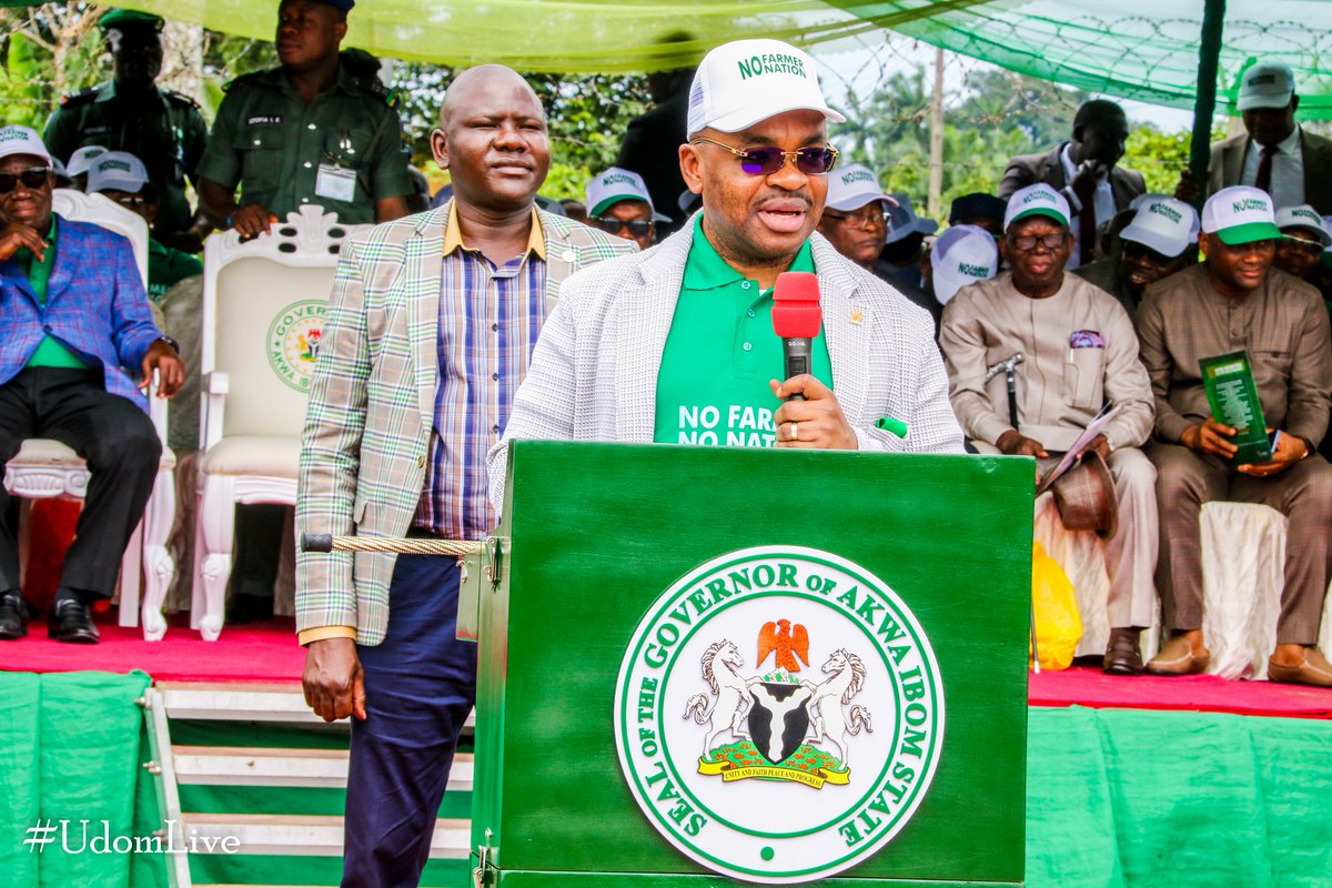 aksgovt's tweet photo. FOOD SUFFICIENCY

Photos showing flagged-off of the 2019 Second Season Farming Campaign by Governor @MrUdomEmmanuel

26.08.2019

#Food4All
#FoodSecurity https://t.co/IQNpmCkWbT