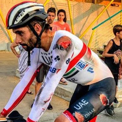 IntervaloB's tweet photo. Nuestro respeto a Gaviria, quien a pesar de la caída sufrida durante la primer etapa sigue en #LaVuelta19 con garra y coraje. https://t.co/PYOdf9vOqF