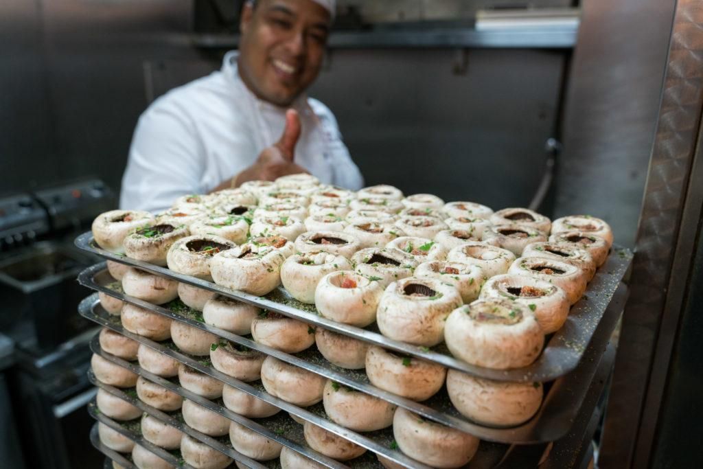 completeeurope's tweet photo. Find out how to eat your way around the Spanish capital via @FoodFunTravel https://t.co/elQG4dTBXa https://t.co/pZjtF2Bnz6