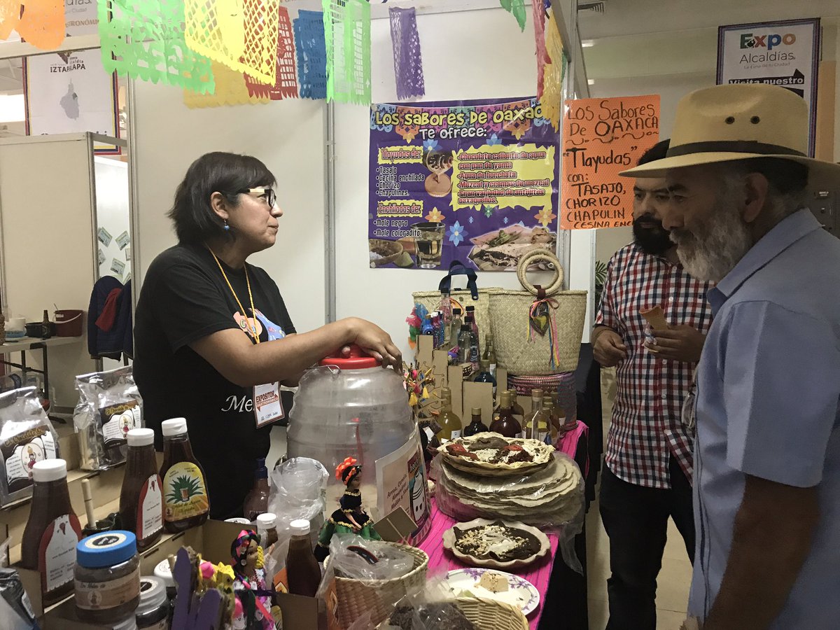 ExpoAlcaldias's tweet photo. Aquí te damos una pequeña muestra de cómo fue #ExpoAlcaldías, #LaFeriaDeTuCiudad. 
¡Gracias por acompañarnos! 
#VisitaCDMX #VisitMexicoCity @promocionCDMX @fmpt_cdmx @MexicoCityLive https://t.co/kvssWXTMMk