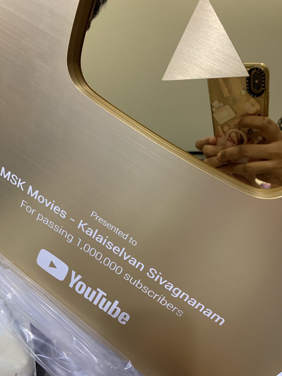 SaradhaKS's tweet photo. Unboxing... finally got it!!! Super proud wifey #mskmovies #kalaiselvansivagnanam #happysharing #youtubecreatorawards #youtubegoldbutton #youtubecontentcreator #1millionsubscribers #1millionyoutubesubscriber @kavisha_babyk @mskalai15 @mskfilm_movies mskalai_msk @kavisha_babyk https://t.co/ePScxOe94E