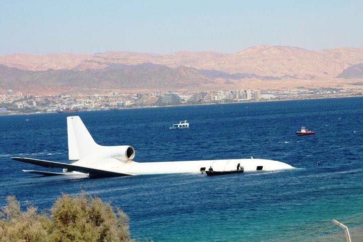 JordanFrogman1's tweet photo. #Aqaba #Aseza #RedSea #Aircraft #Wreck #Dive #Diving #scubadiving 
#Padi #Divesite #site #New #MrFrogman 

https://t.co/TXAA39jP2l https://t.co/zpnDuYhK1N