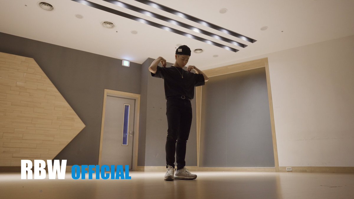 official_ONEUS's tweet photo. [#by_WOONG] 
Troye Sivan - FOOLS 
(Choreography by 환웅) 

▶ https://t.co/A8pEHJ3hfJ

#ONEUS #HWANWOONG 
#by_WOONG #Choreography 
#FOOLS_TroyeSivan https://t.co/F5vOtNXkJm