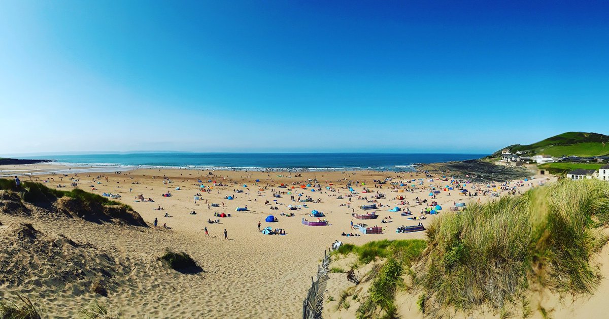 What a beautiful bank holiday Monday! 
Croyde you are stunning 🌞🌞🌞 #offshorecroyde#croydebay#welovecroyde#bankholiday#bankholidaymonday#sunnydays#uksummer#summer#summervibes#ocean#sea#sun#surf#swim#sand#blueskies#devonisheaven
