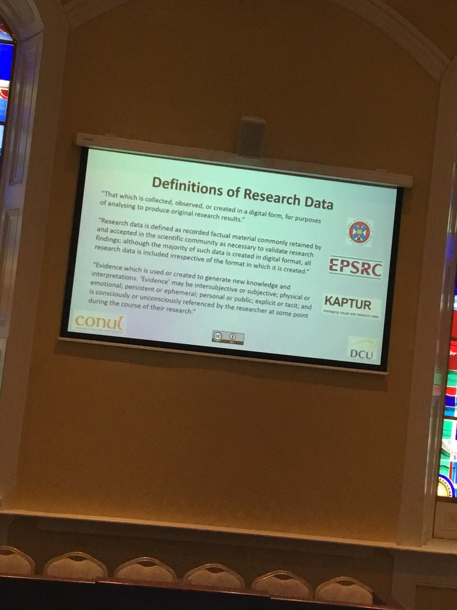 conulireland's tweet photo. Overview of RDM to get us started from @DCULIB #OpenScience #conultd https://t.co/bOzKG5AVCO