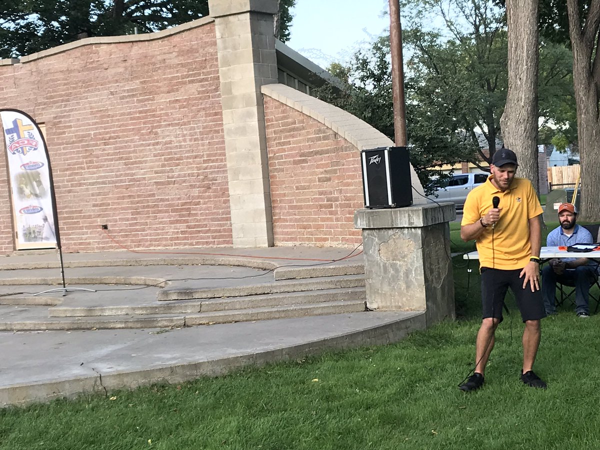 FcaGering's tweet photo. We had an excellent time last night hosting our picnic in the park! Excellent crowd came out to support FCA, and hear about what God is doing in this community of young athletes! #InAllThingsChrist https://t.co/h1uQwFHadG