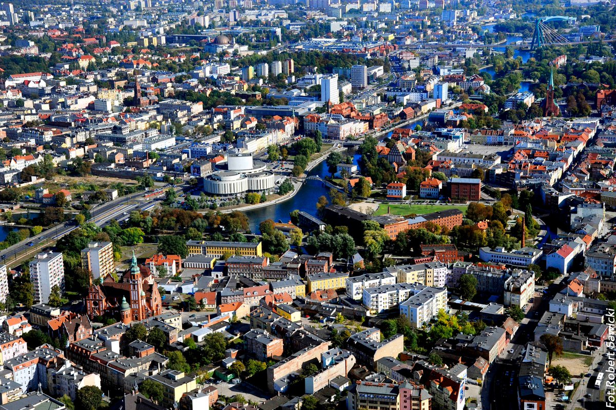 Bydgoszcz_BARR's tweet photo. #Bydgoszcz na liście #TOP5 w konkursie #PrimePropertyPrize2019 w kategorii miast przyjaznych #inwestorom! Do 3/09 trwa etap głosowania online. Dziękujemy za każdy głos oddany na Bydgoszcz! ❤️💛💙 Głosuj na➡️https://t.co/isncFvTIfK
#best2invest https://t.co/8S44ifWRNh