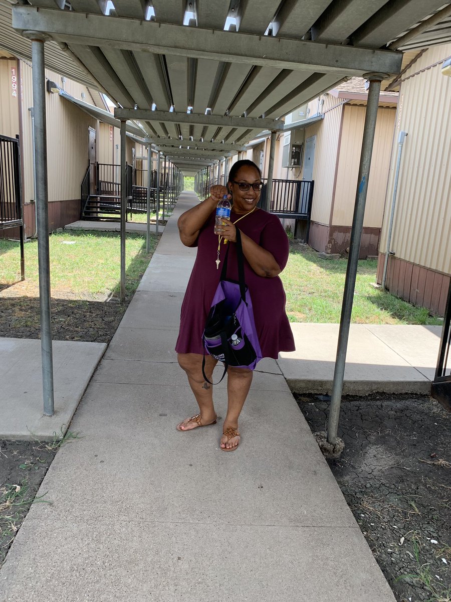 Cochran_Colts's tweet photo. On Friday we took a moment at the end of the day to celebrate our teachers’ first week of school! #whootwhootwagon #weloveourteachers #cochranrocks https://t.co/Q6SvKmcyt6