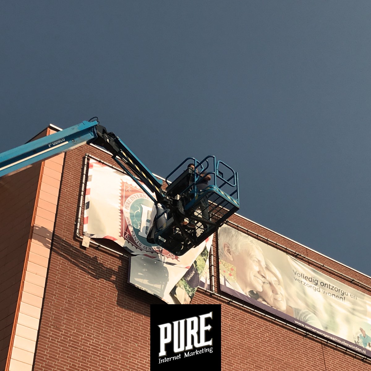 Pure_IM's tweet photo. Offline zichtbaarheid 😍😍 Met dank aan @GLDprintmedia https://t.co/AqdopI3uPV