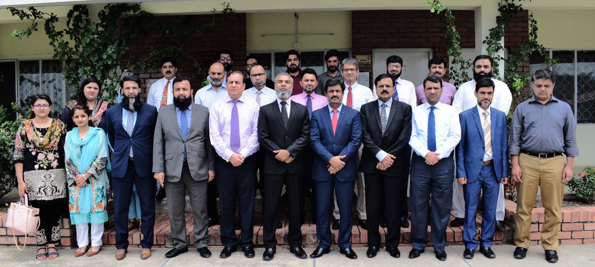 BenchMatrix_'s tweet photo. Mr. Irfan Fazli, CEO #BenchMatrix, conducted a two-day workshop at Zarai Taraqiati Bank Limited. The interactive training session was focused on #OperationalRiskManagement, attended and participated by the senior management to help achieve better outcomes in its banking processes https://t.co/k62tgeu0KK