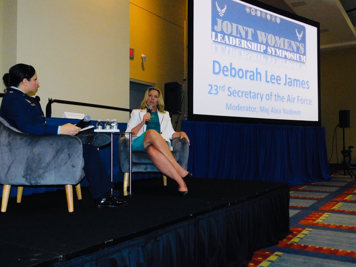 HONDeborahJames's tweet photo. Spent time with 1000 fabulous women (and 20 great men) at the Joint Women’s Leadership Symposium at the DC convention center. Women from all uniformed services plus allied countries were there and they rocked it. Two book talks, sharing strategies, insightful questions #jwls2019 https://t.co/OvbDTKIpRT