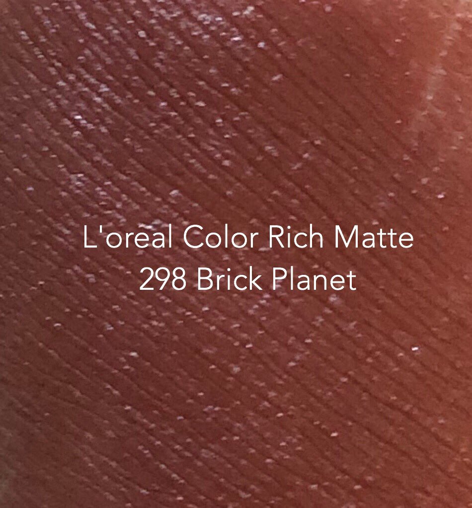 withprymn's tweet photo. — L'oreal Color Riche Matte, 298 Brick Planet | 249THB
เนื้อแมทแต่ไม่ทำให้ปากแห้ง pigment ชัดและแน่นมากกกกก กลบสีปากได้ดีด้วย สีเบอร์ 298 สวยมาก เป็นน้ำตาลที่ทาแล้วดูดี สีสวยมากจริง เราชอบมากค่ะ 
#ColorRiche 
#Labrick
#LorealParisTH https://t.co/sORTCkDVkI