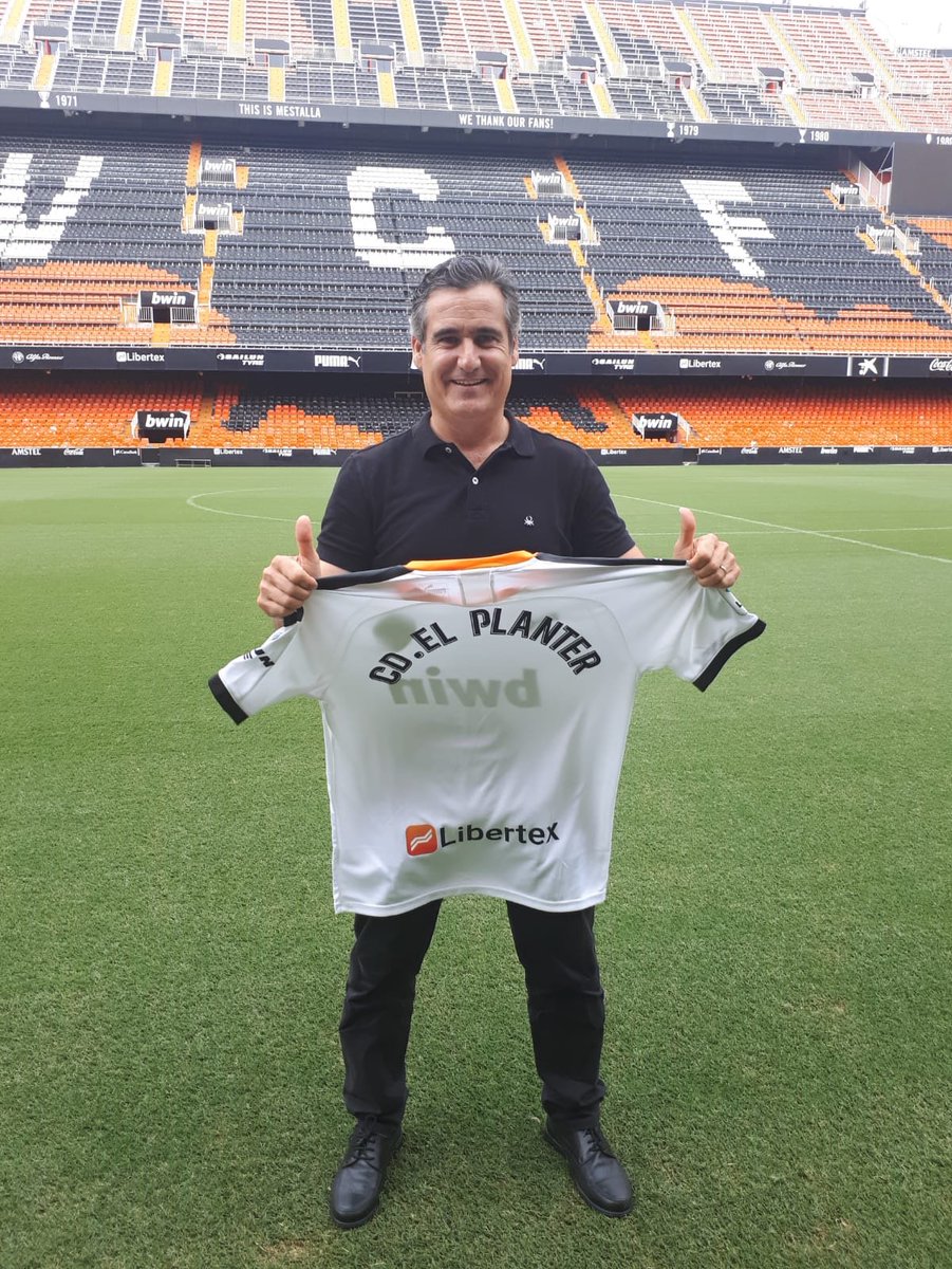 CDElPlanter's tweet photo. 🆕 El @CDElPlanter SEGUIRÁ UN AÑO MÁS COMO ESCUELA CONVENIADA CON EL @valenciacf ⚫⚪

➡ Un proyecto de colaboración que nos permitirá formar a nuestros jóvenes valores bajo la metodología del club blanquinegro ⚽🏃‍♂️ Gracias por la confianza! 🙌

#ElPlanterVCF #EscolesVCF https://t.co/nKzzj9ecpW