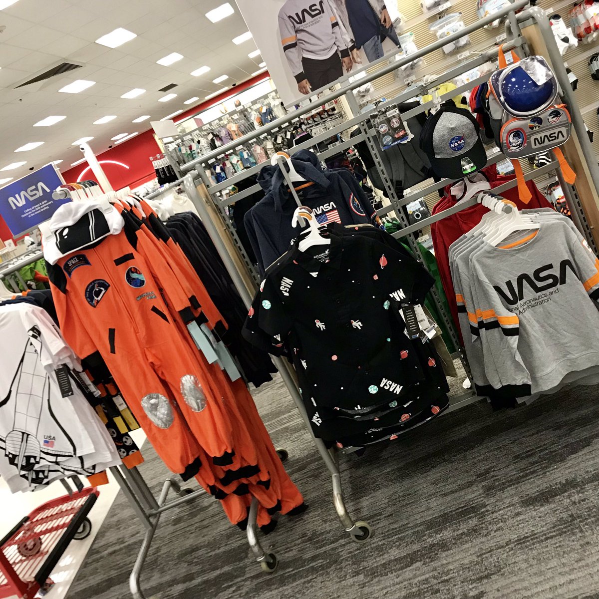 KaserKat's tweet photo. Limited Edition Buzz Aldrin line to commemorate the 50th Anniversary of Apollo 11. 😍😍😍 #Apollo50th #BuzzAldrin #TARGET #TargetVM #TargetStyle #Target2119 https://t.co/HP02hWNvtm