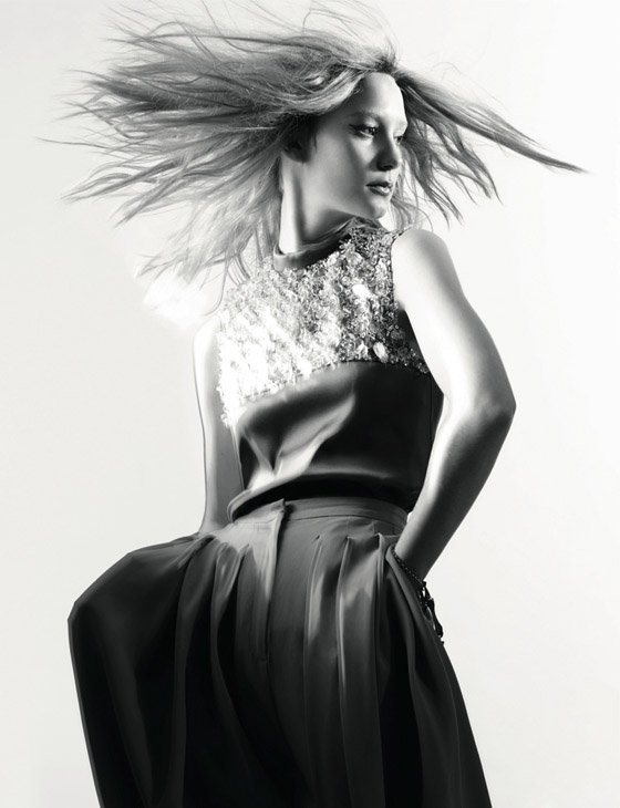 mwasikowskaorg's tweet photo. 📷 Mia photographed for Dazed &amp; Confused, March 2010. https://t.co/ukX0eyUiYC