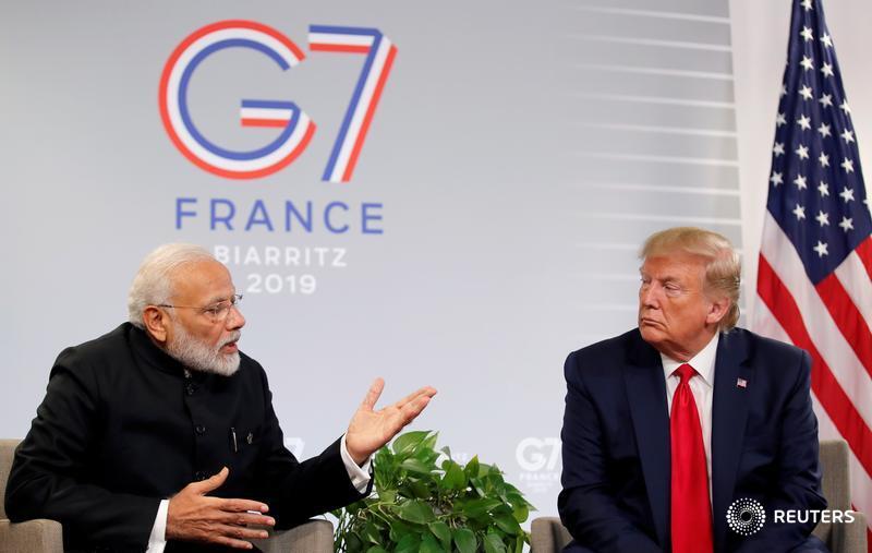 IndiaPhotos's tweet photo. Pictures: Modi at G7 Summit https://t.co/4oQYExPPcl https://t.co/9XfMPUOH0S