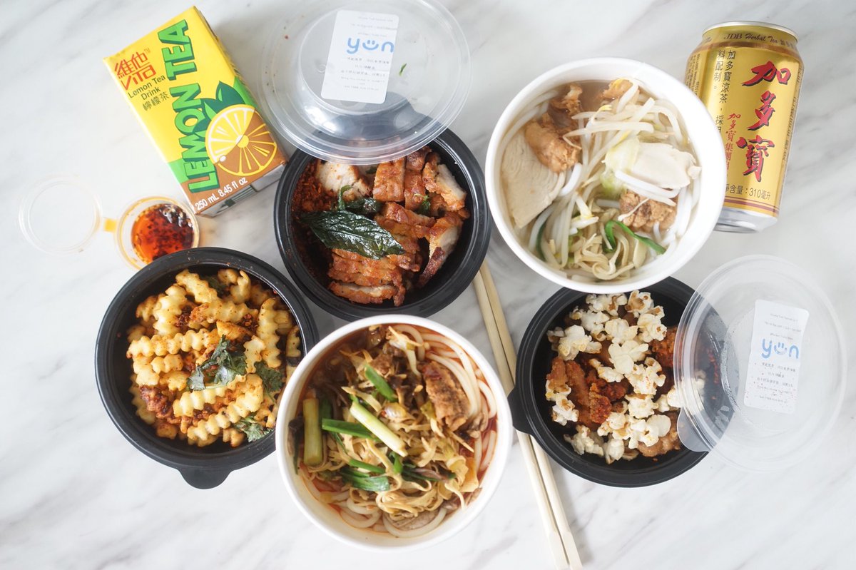 ChineseFoodFest's tweet photo. Lunch Feast from @yunricenoodle only available on @deliveroo
You can also get it at our event starting next Friday.
#2019cff #Yun https://t.co/pN6oTKh4lV