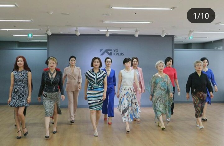 lusibellisma's tweet photo. yg kplus academy trained older women who dream of becoming a model for 3 months and gave them a diploma 🥺 https://t.co/aOKZ5PGotI