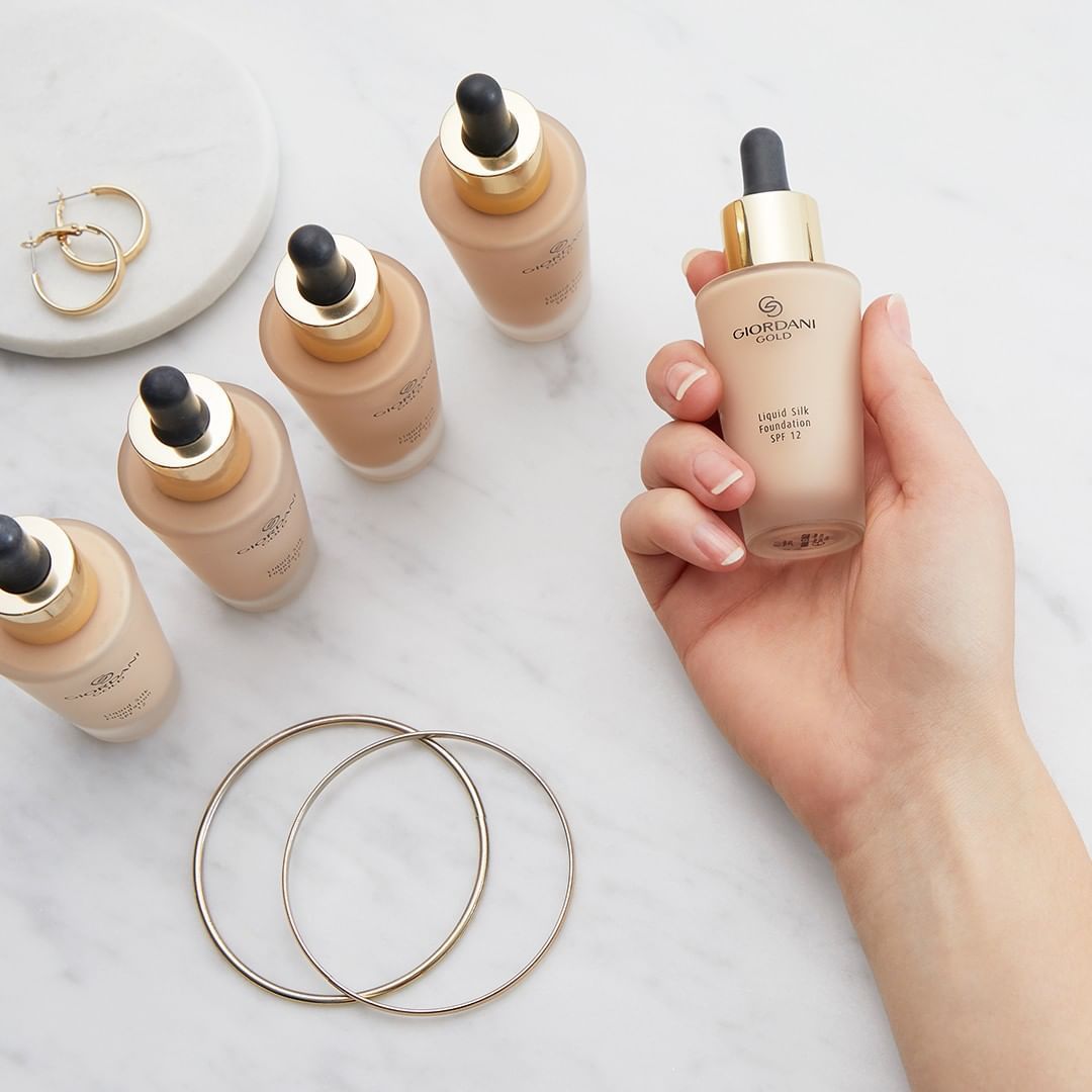 giordani liquid silk foundation