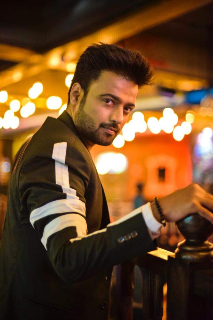 la_celebrite's tweet photo. His Personality is Definitely Calm and Chill....
@ManishNaggdev

#LACelebrite #CelebrityManagement #ManishNaggdev  #ExclusiveArtist #Family #BusinessManagement #ArtistManagement https://t.co/MpXNt8qbuH