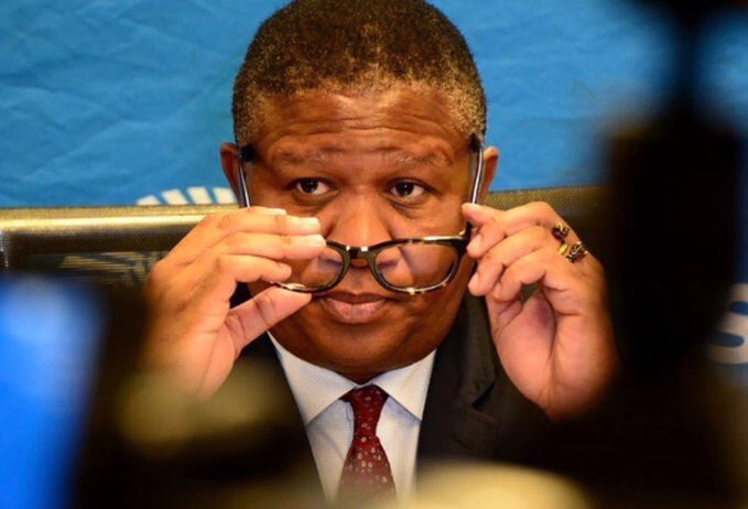 Man’s NOT Barry Roux tweet media