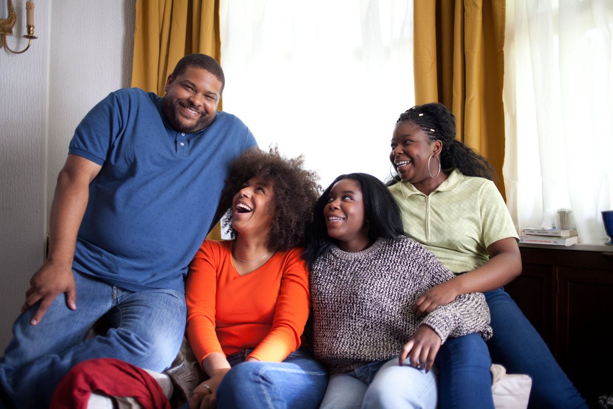 Notre nouvelle campagne met la famille à l'honneur autour de la fonctionnalité "banker" : la possibilité d'envoyer ou de demander de l'argent par SMS, simplement. En exclusivité : quelques images capturées lors du tournage ! #BankeMoi