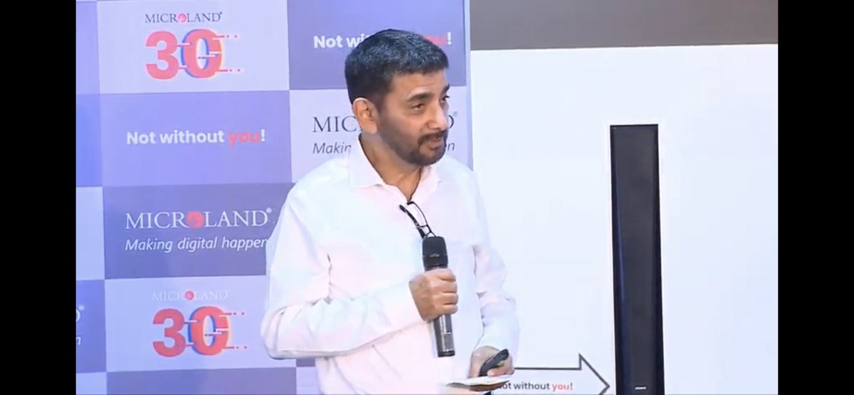 sandyhardikar's tweet photo. Watching @MicrolandLtd #makingdigitalhappen live event on #MicrolandOne App.. truly digital. Happy Birthday Microland https://t.co/Fw5kuKzi27