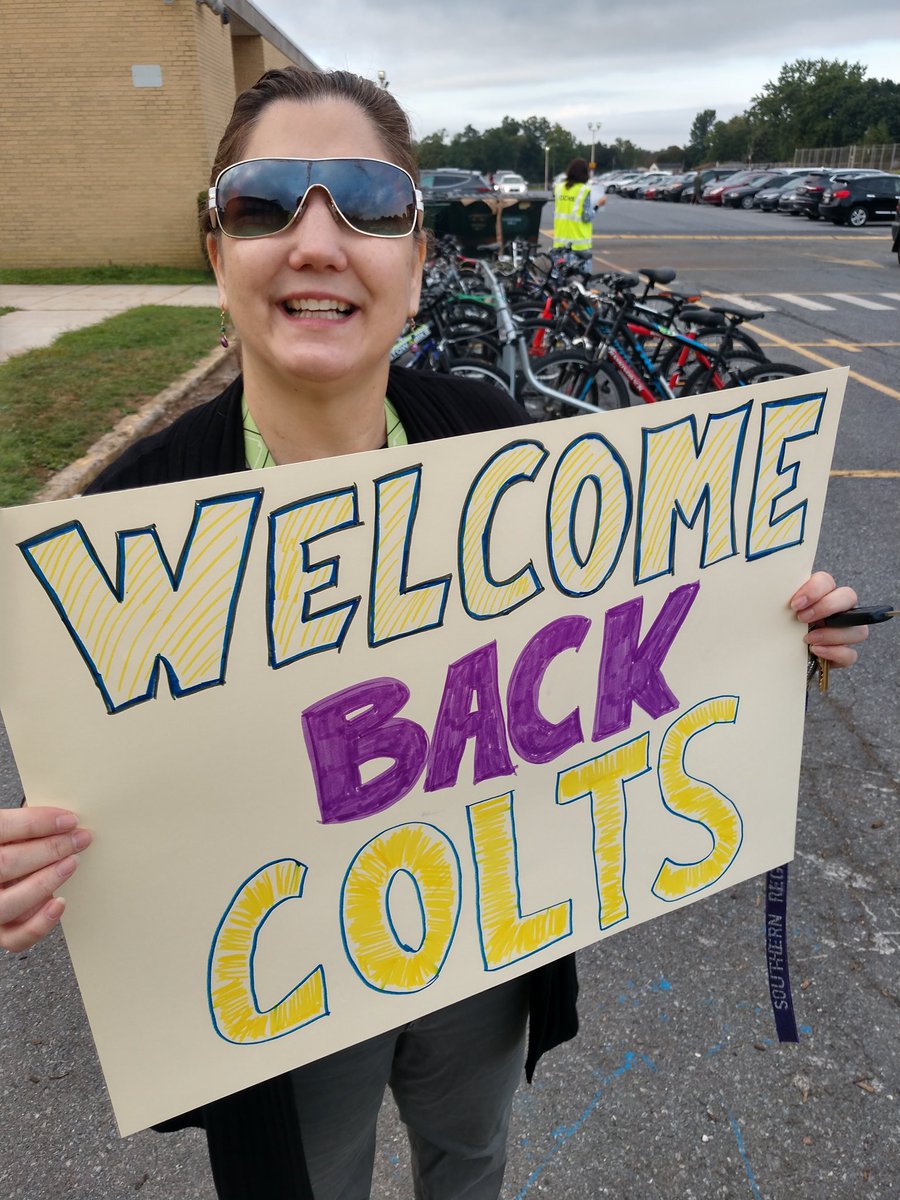 CedarCliffColts's tweet photo. The dean of Shakespeare... #WelcomeHomeCC https://t.co/Bfz9iyUm2v