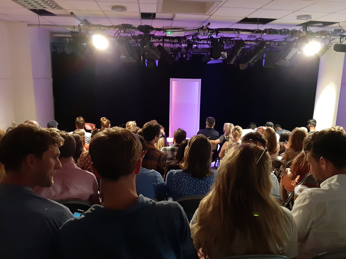 smokeandoakum1's tweet photo. Last day of this view...come on down and keep us company at 16:10 as we get filthy one last time....#SuchFilthyFucks #EdFringe19 @ThePleasance https://t.co/oYZs1UzHPj