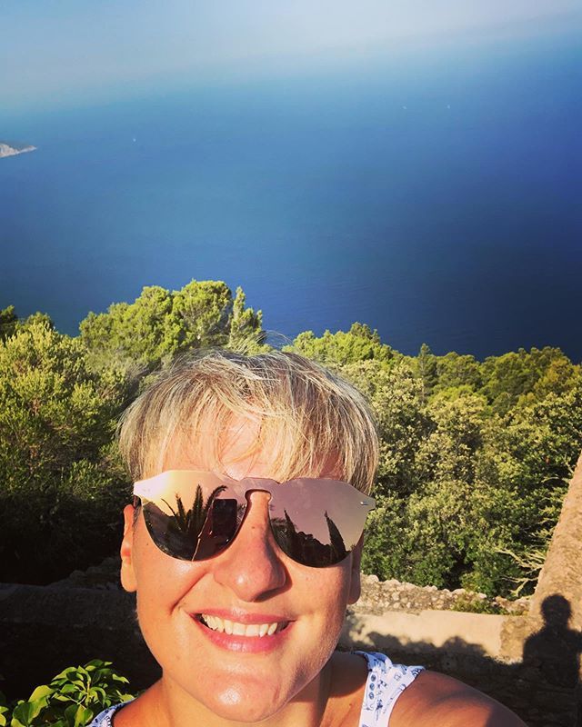 tonyi81's tweet photo. Nunca te olvides de ti, disfruta cada momento!!! .
.
.
.
#noteolvidesdeti #carpediem #lunes #verano2019 #disfruta #miislabonita #elparaisoexiste #love #photooftheday #baleares #igersbalears #igersmallorca #igers #spain #mallorca #mallorquinamente #ig_mal… https://t.co/oDZ9NLqkHQ https://t.co/yIMK2KjHDu