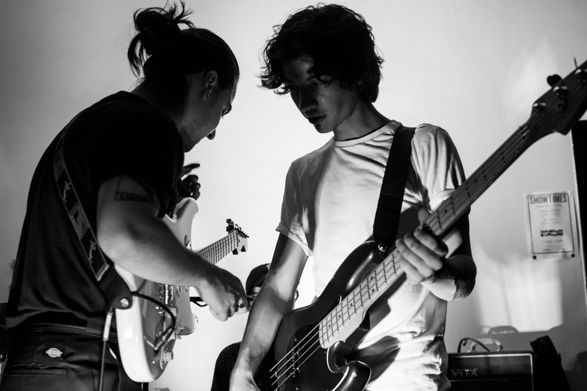 smernicki's tweet photo. Alt-RnB is a fucking VIBE and @magnum_hauss sold out debut show has set the bar. Dundee, you’re a great music city. ⚡️⚡️⚡️
Next up - support to the brilliant @joesefjoesef this Sat @kingtuts.
📷 @BenJamesDouglas https://t.co/Dc6ciOHWus