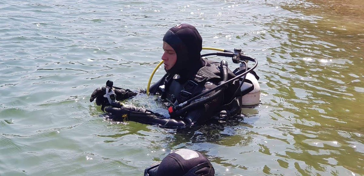 Based on the Decision of Minister <a href="/Rrustem_Berisha/">Rrustem Berisha</a> and on order of #KSF Com. Lt general Rama, @KSF involved in searching operation for a drowned individual in Batllava Lake. KSF members are committed and in total support for civil authorities in finding the missing person.