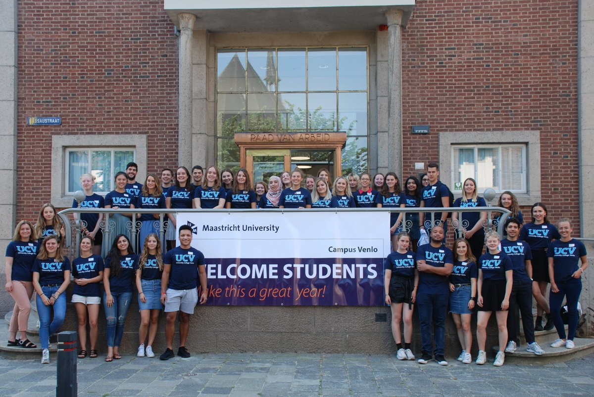 Welcome new students! Let's make this an amazing year!🤗💪
.
#ucv #campusvenlo #smallscale #education #maastrichtuniversity #personalizededucation