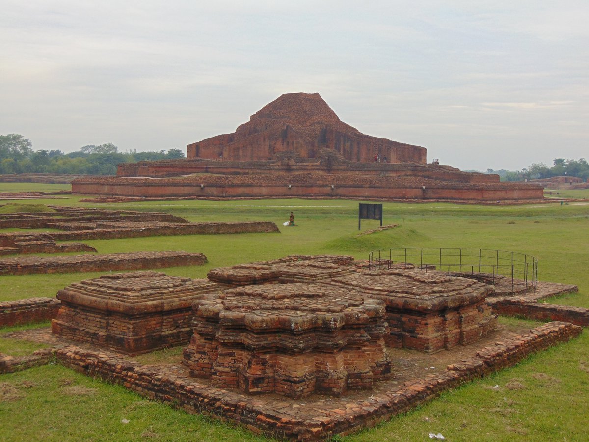 davidcenedo's tweet photo. Bangladesh is the land of many rivers once globally famous for its prosperity of wealth
Paharpur (World heritage single largest Buddhist vihara)
Mahathangarh (Ancient glorious city of 3rd century BC)
Puthia –city of Temples –Jagannat,
https://t.co/PgUv1gaUCY
#heritagesitestravel https://t.co/QGInxeaUDV