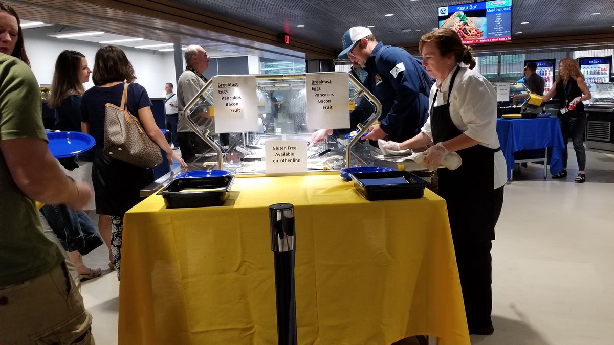 kmdistrict's tweet photo. In Service day is on at @kmdistrict! So excited for our 2019-20 team and the year ahead! HUGE SHOUTOUT to our incredible food service staff for providing an amazing breakfast! #MadeInKM https://t.co/zoRF16agDP