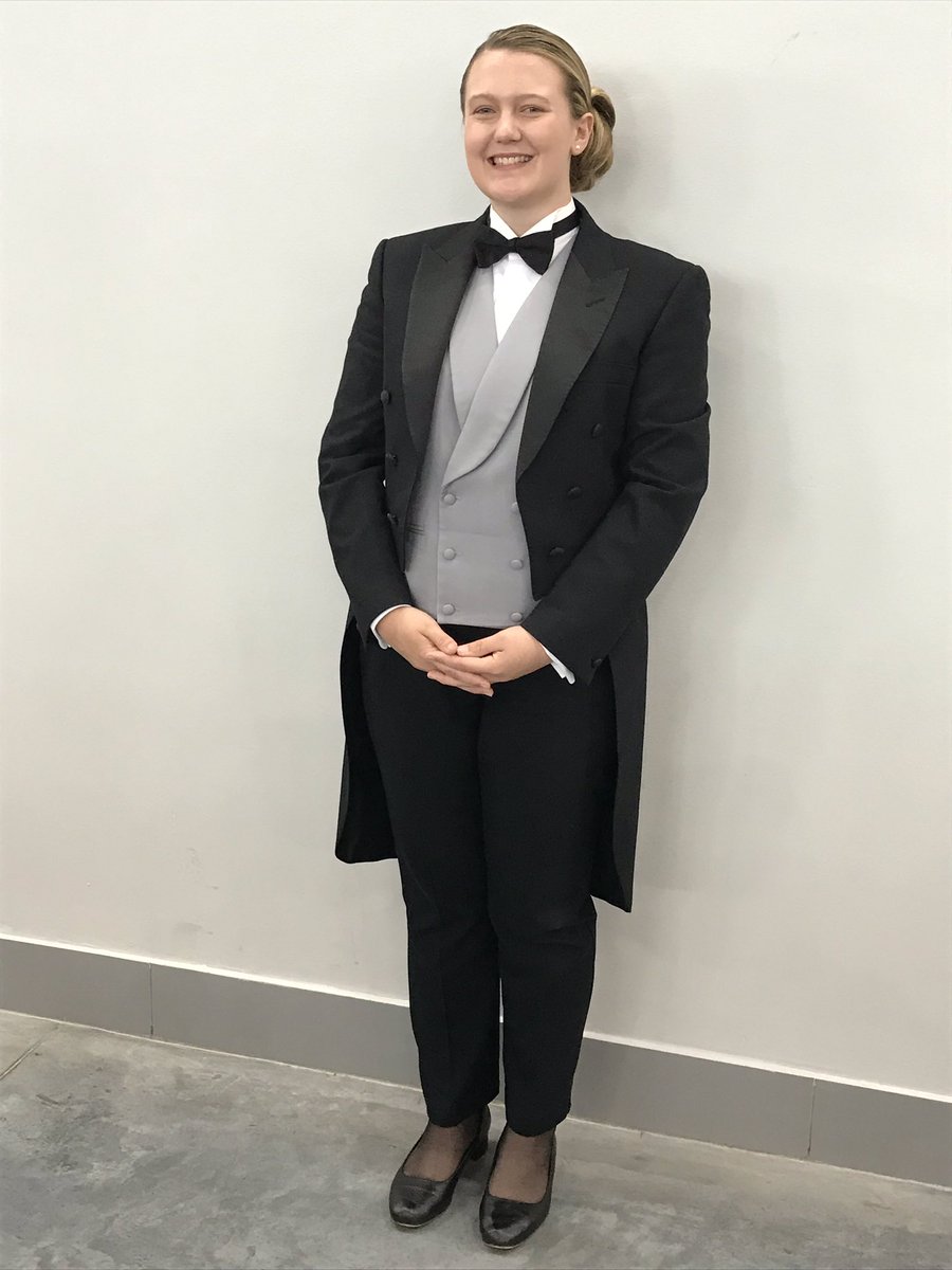 NicolaGrantRee1's tweet photo. Ready to go 🤩🤩 Collette ready to enjoy her last task and wow her guests 🥂Good luck 🇬🇧🏴󠁧󠁢󠁷󠁬󠁳󠁿from @GowerCollegeSwa @GCS_MarkClement @gcsMrFox @rvickery59 @NicolaGrantRee1 #sharp https://t.co/tgajdcXuG8