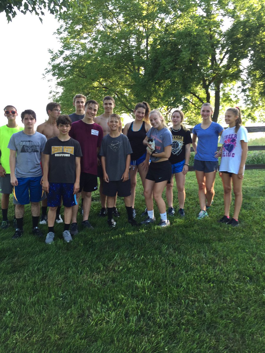 Finished a hot run with a kitten🐱🏃🏼‍♀️❤️