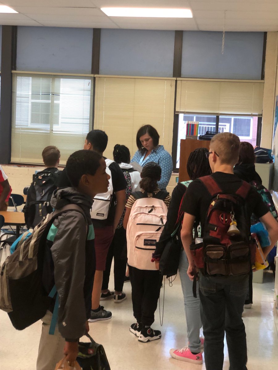 DiggsTosha's tweet photo. @CravenCoSchools #ccsbacktoschool #cravenfirstday Havelock MS Ms. Harth & Mr. Drew getting the students ready for class! https://t.co/PZcTrkWSpi