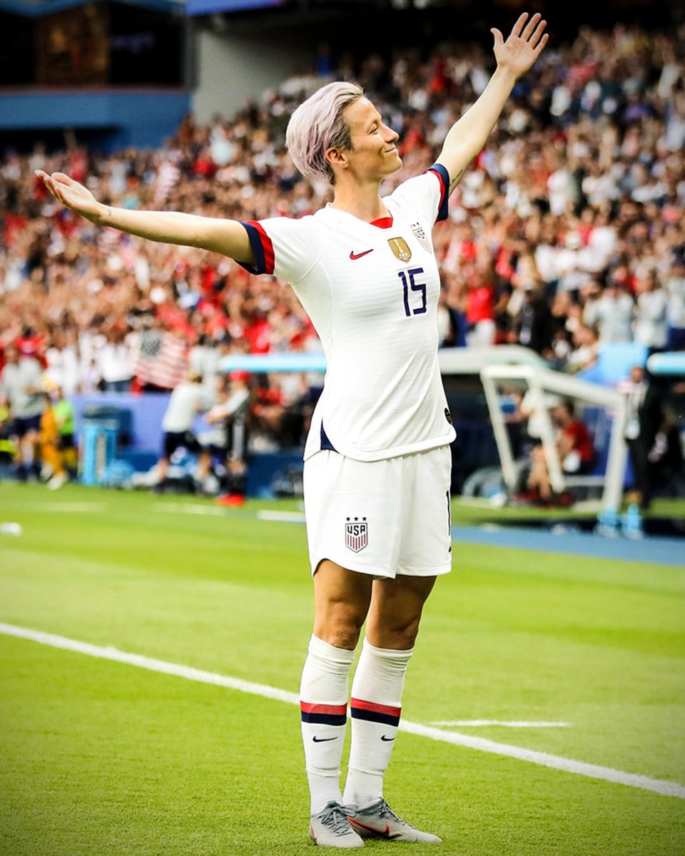 brfootball's tweet photo. Two iconic players. One iconic celebration. 🙌 https://t.co/spvOmzjuMh