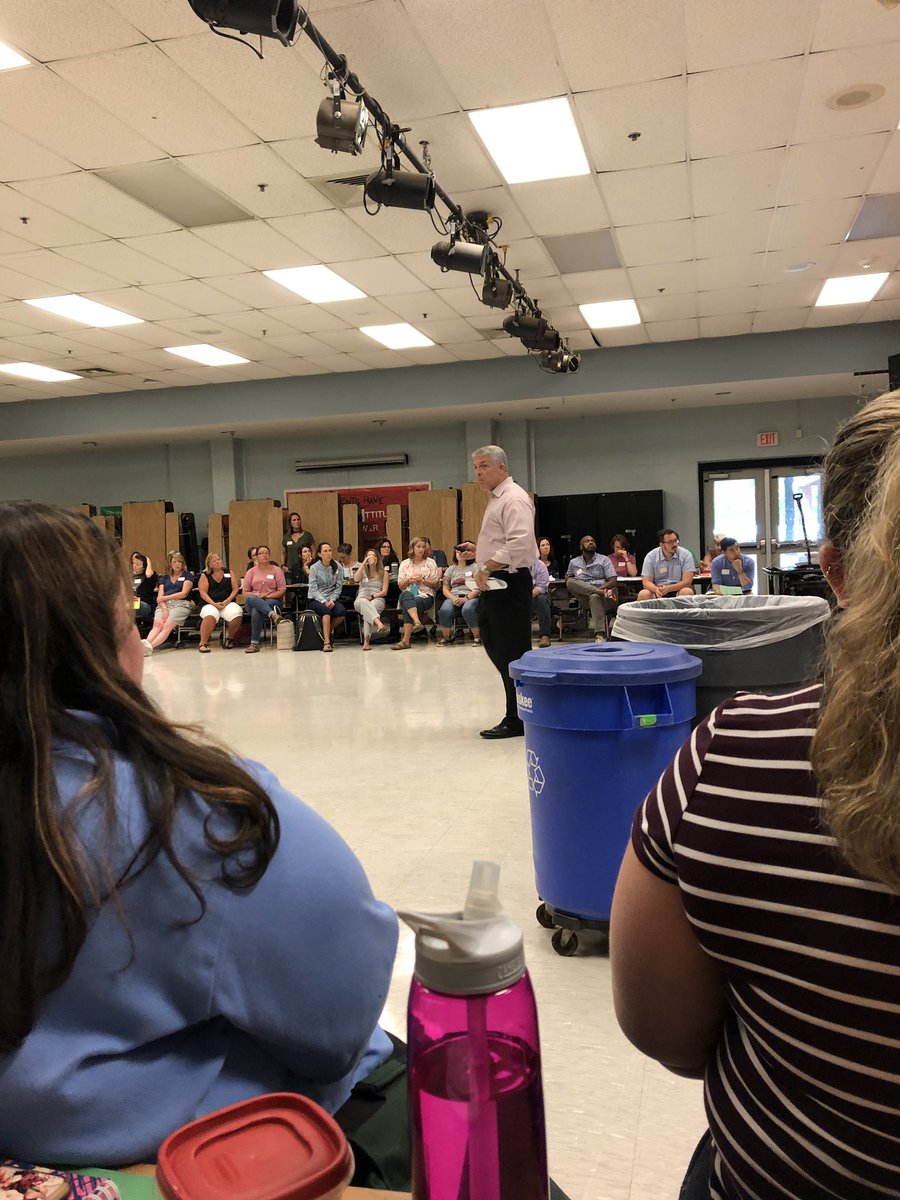 OlaughlinK's tweet photo. Our fearless leader speaking about our awesome data and start the dialogue about community & expectations! #PylePride @Pyle_Principal https://t.co/YN9Nwcg9wx