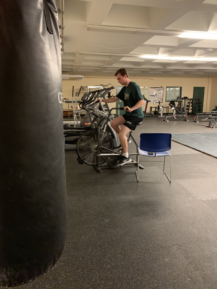 The gain 🚂 made a stop in The Land this morning. Gettin the weight up before the ☀️ is. #LVG #forever