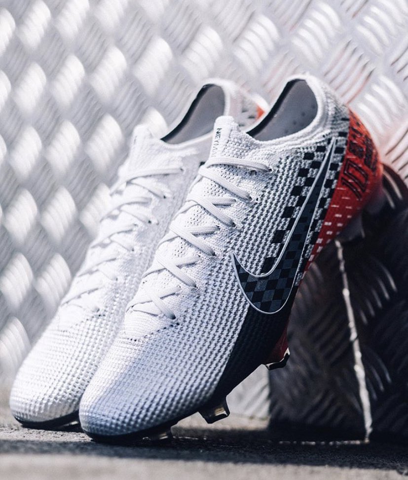 TheArsenalLife's tweet photo. Neymar Signature Mercurial Vapor XIII Elite “Speed Freak” 🔥 https://t.co/NOHiN4RUci