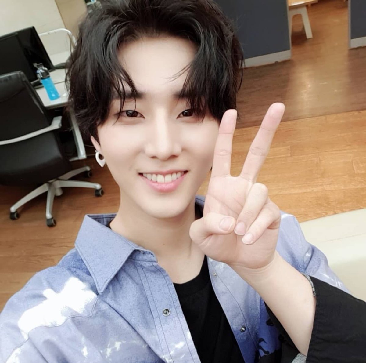 Personalcolour's tweet photo. 113. 데이식스 영케이
겨울쿨톤 https://t.co/wJ2oFWPaC6