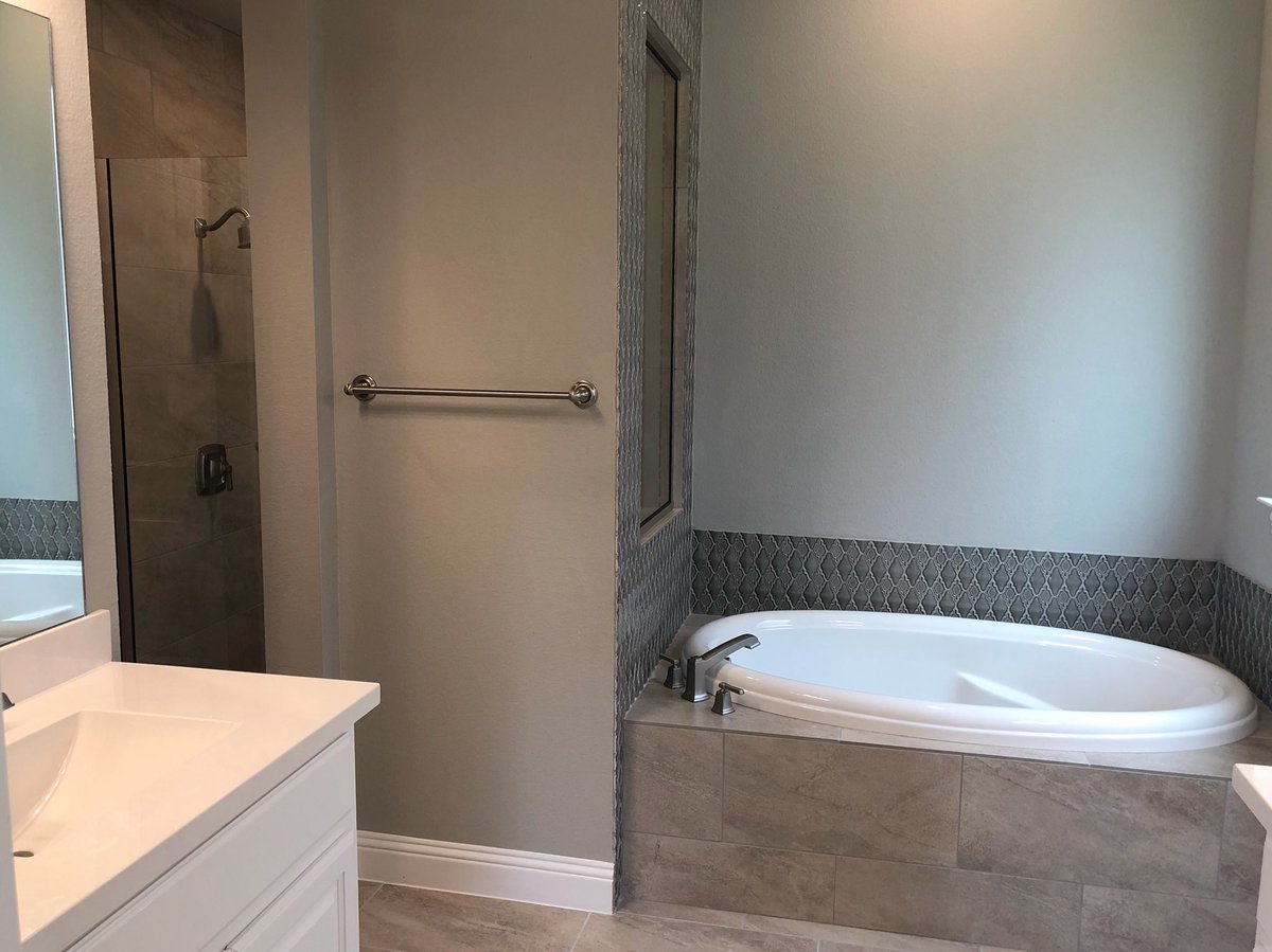 benwegmann's tweet photo. $415k new build in the super hot city of Frisco, TX 🔥🔥🔥

Watch the full tour of this home on my Instagram story! IG: Benwegmann https://t.co/uMziiFcsy5