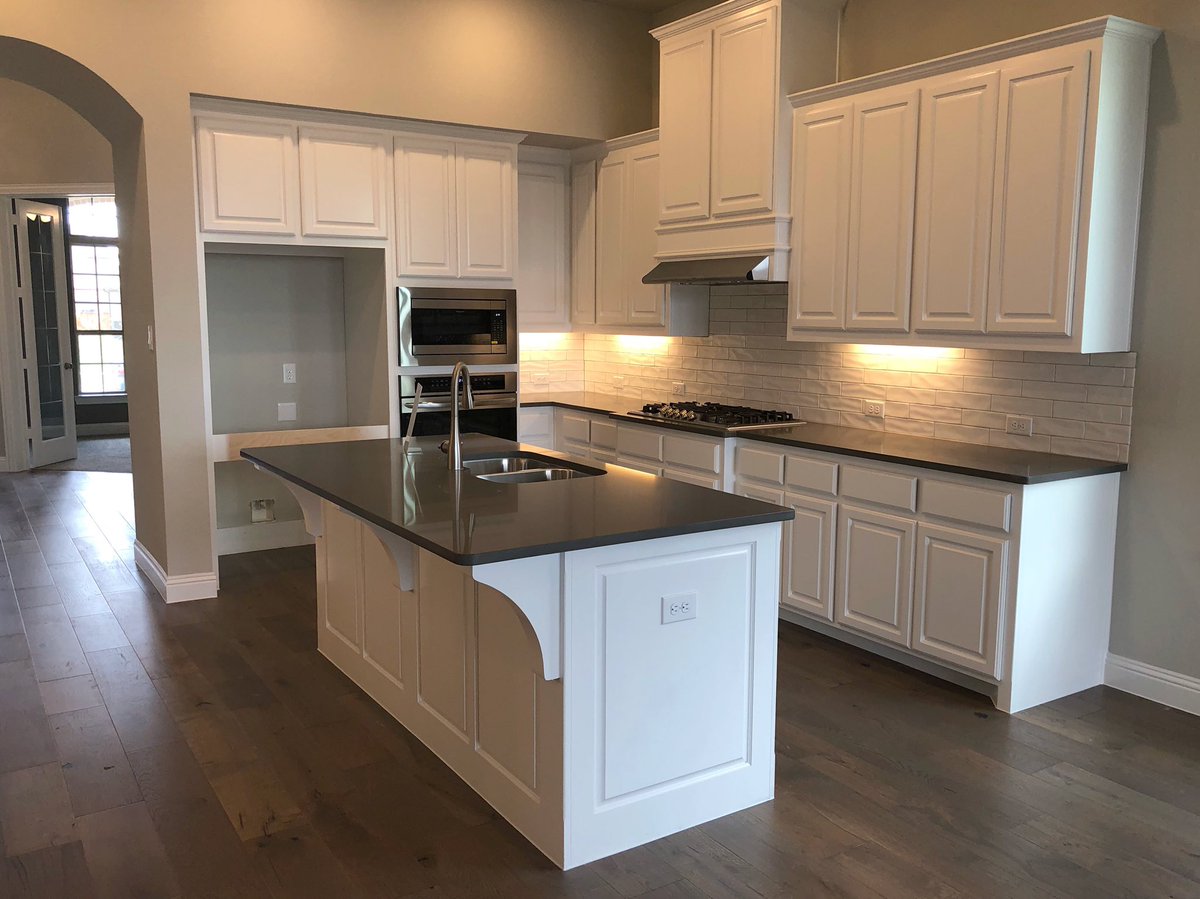 benwegmann's tweet photo. $415k new build in the super hot city of Frisco, TX 🔥🔥🔥

Watch the full tour of this home on my Instagram story! IG: Benwegmann https://t.co/uMziiFcsy5